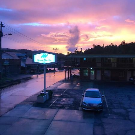 Spruce Pine Inn Dış mekan fotoğraf